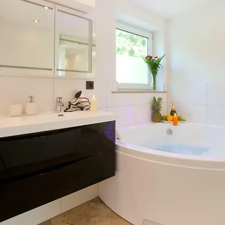 Holiday home Residenz Cheval Messe Fn *